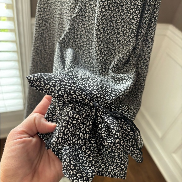 Tee For The Soul Boutique Blouse Womens 1X Black Tie Sleeves Top Shirt - Picture 4 of 15